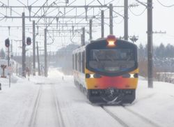 五能線しらかみ号雪