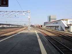 城端線高岡駅ホームから